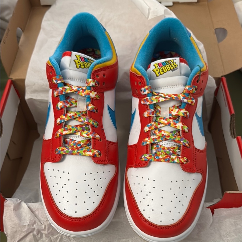 Nike - Fruity Pebble edition